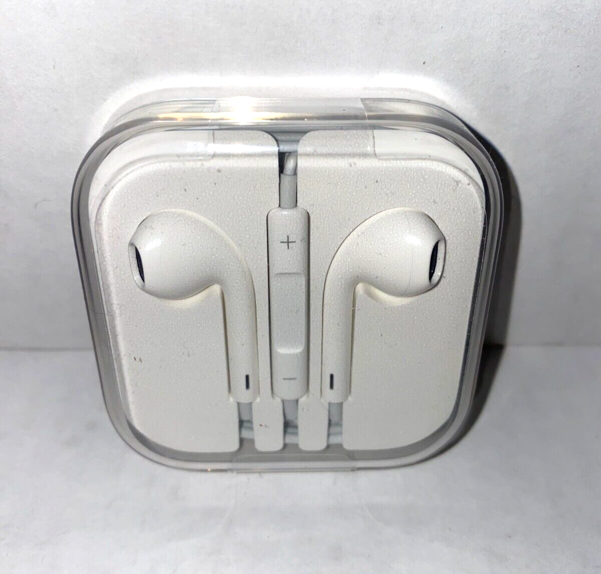 AURICULAR IP6 PLUS ORIGINAL
